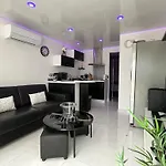 Apartment B&W Port Nature Luxe - Coursive - Vue Port - Chambre Separee - Village Naturiste