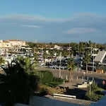 Apartment B&W Port Nature Luxe - Coursive - Vue Port - Chambre Separee - Village Naturiste Agde